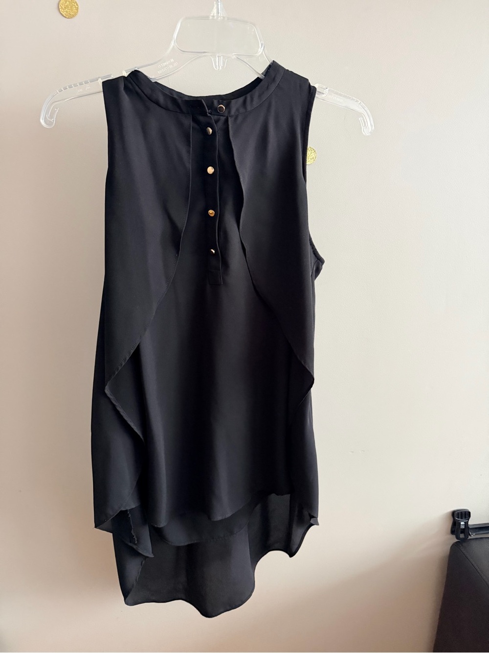 GUESS Black High-Low Sleeveless Blouse with Gold Button Detail Size Small - Picture 3 of 9